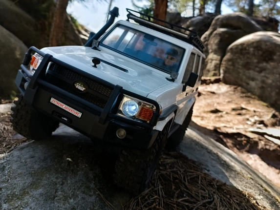 RC auto RGT Rescuer 1:10
